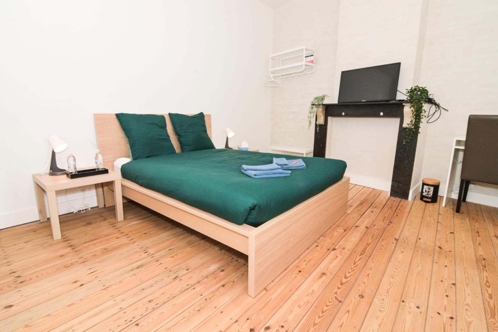 Cozy And Confortable Room Near Brussels Central Station מראה חיצוני תמונה